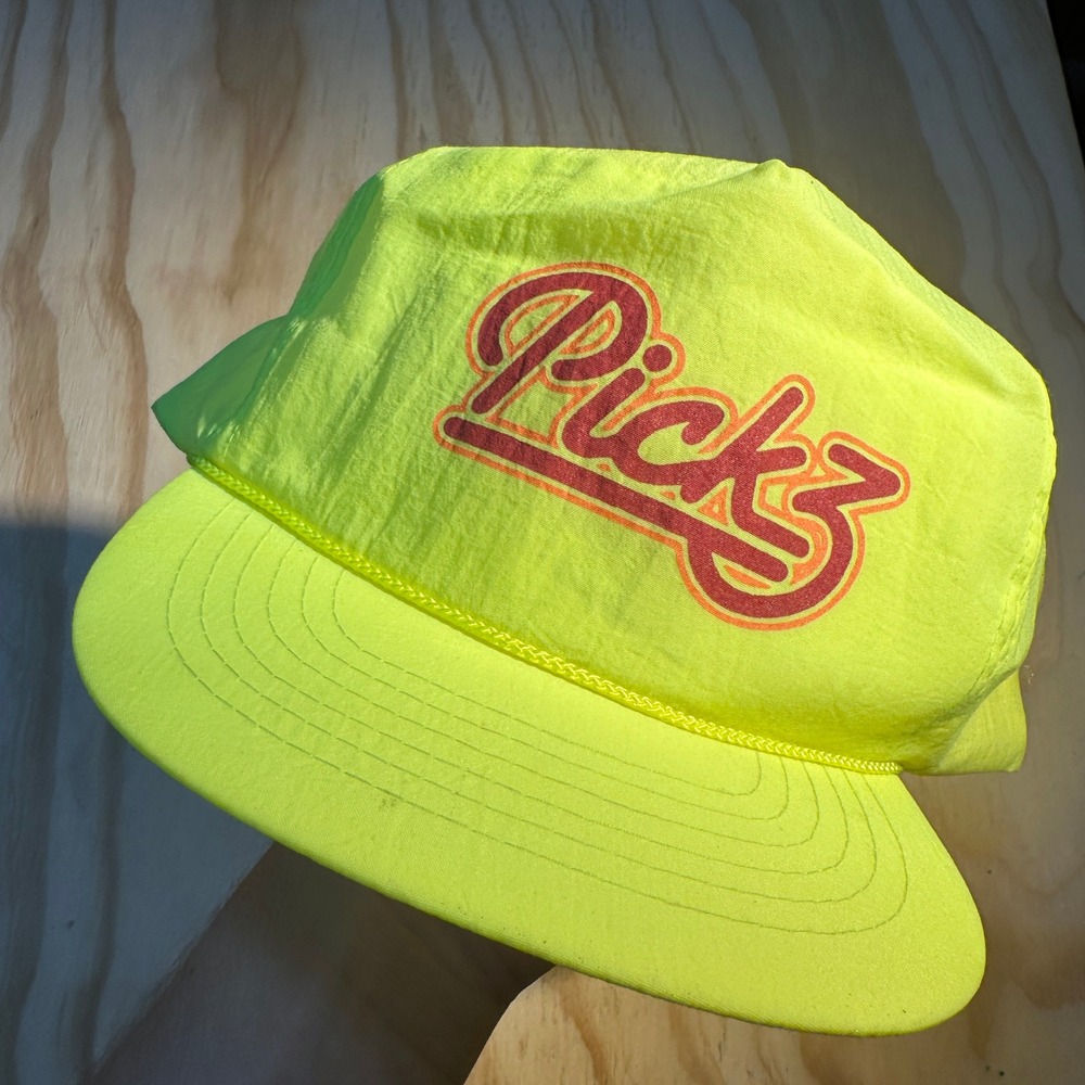 Le Sport Pick 3 Vintage Neon Yellow Snapback Hat Mens OSFA Retro Nylon Cap